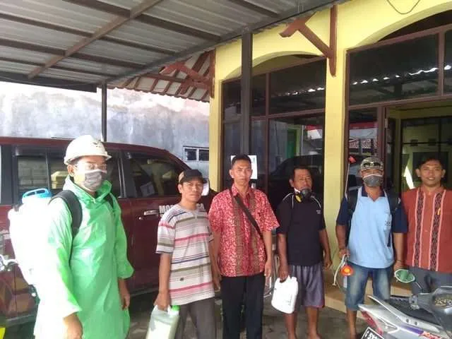 penyemprotan disinfektan